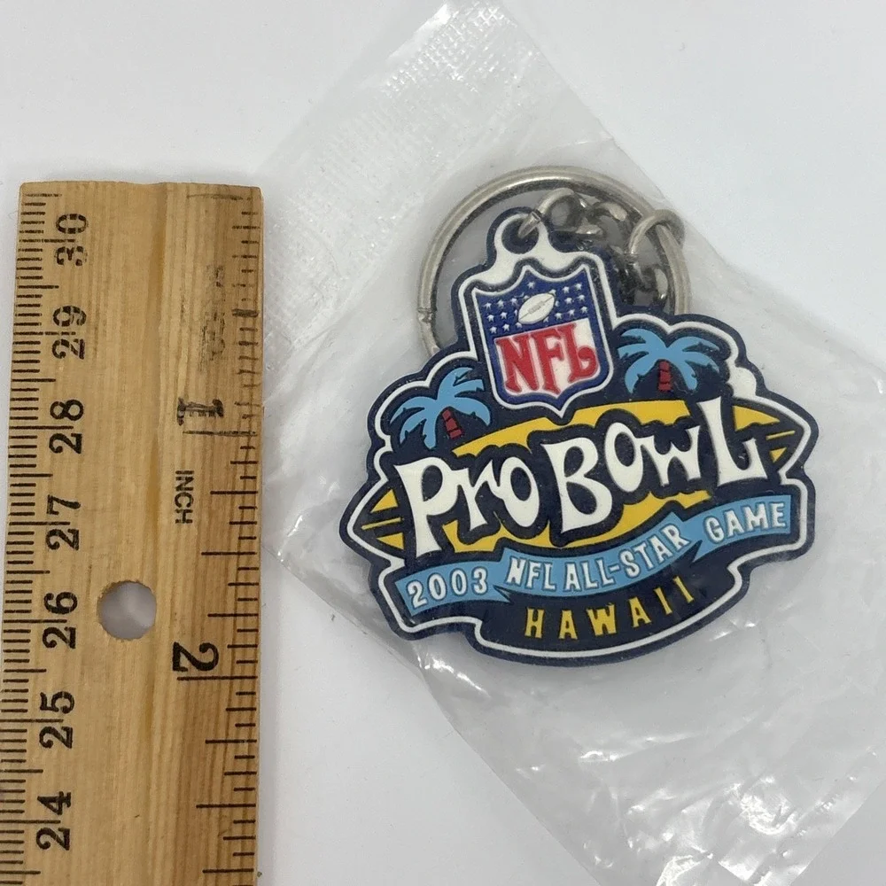 Pro Bowl 2003 rubber / pvc keychain New in sealed package vintage NFL Hawaii‎ 2